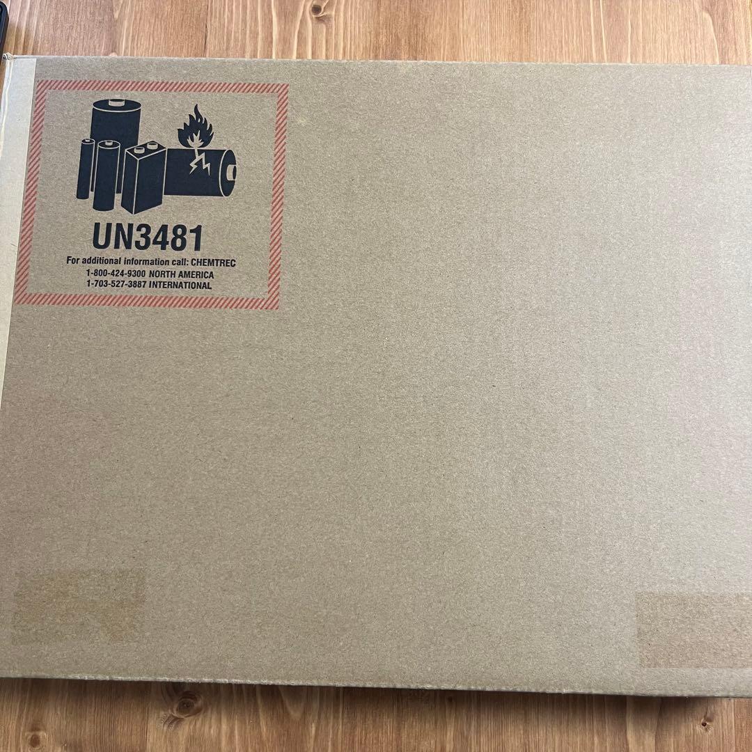 【美品】MacBook Air M2/8GB/512GB/JISキー/100%