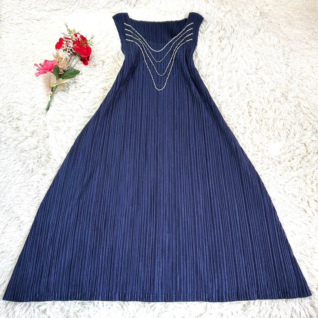 【美品】プリーツプリーズ 光沢 Aライン マキシ丈ワンピース 装飾 紺 2 M