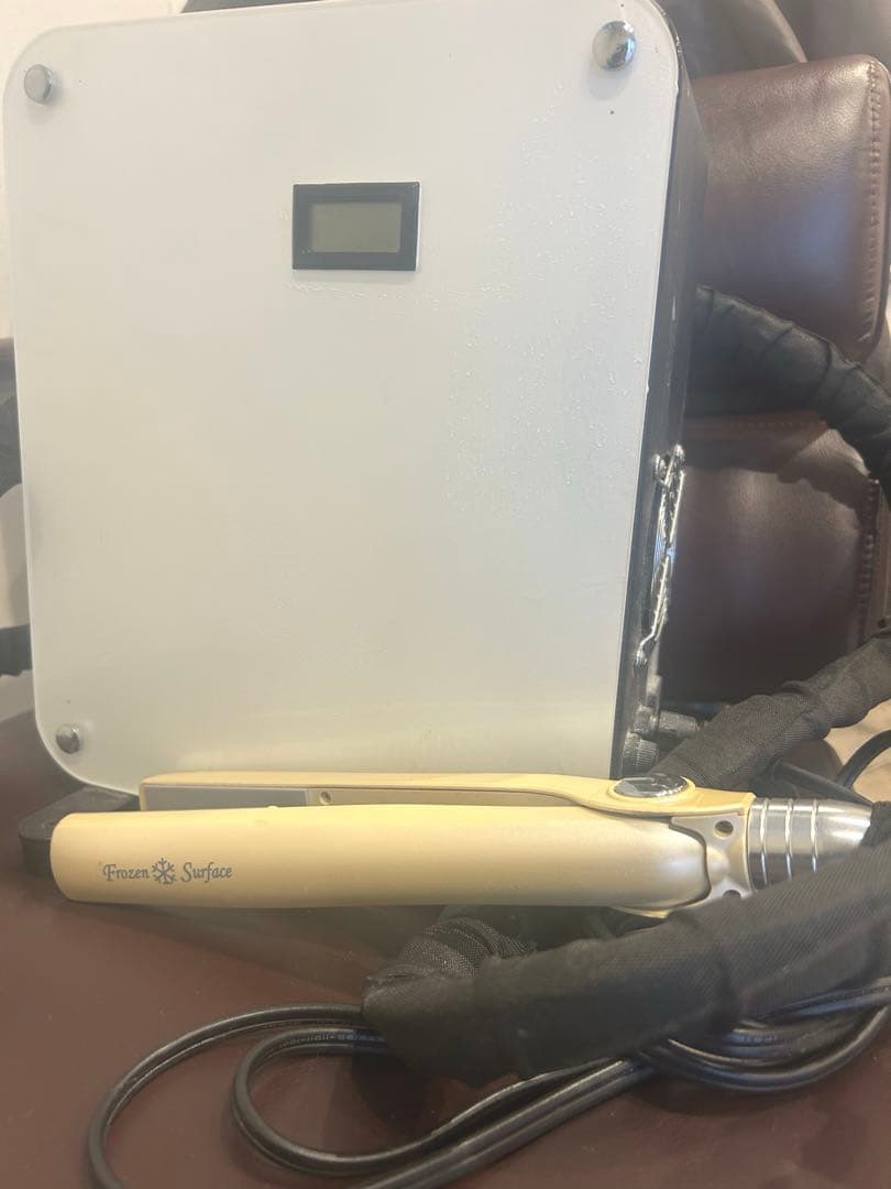 Frozen surface フローズンサーフェス