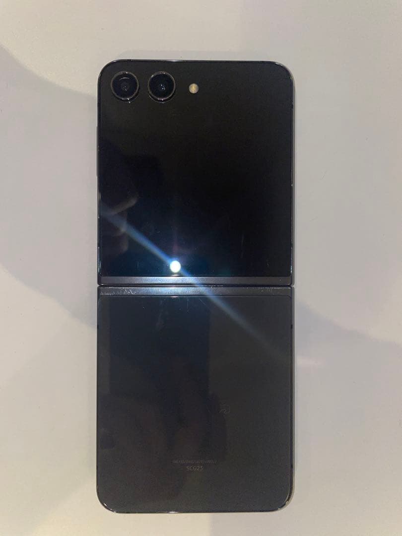 Galaxy Z flip5（箱あり）