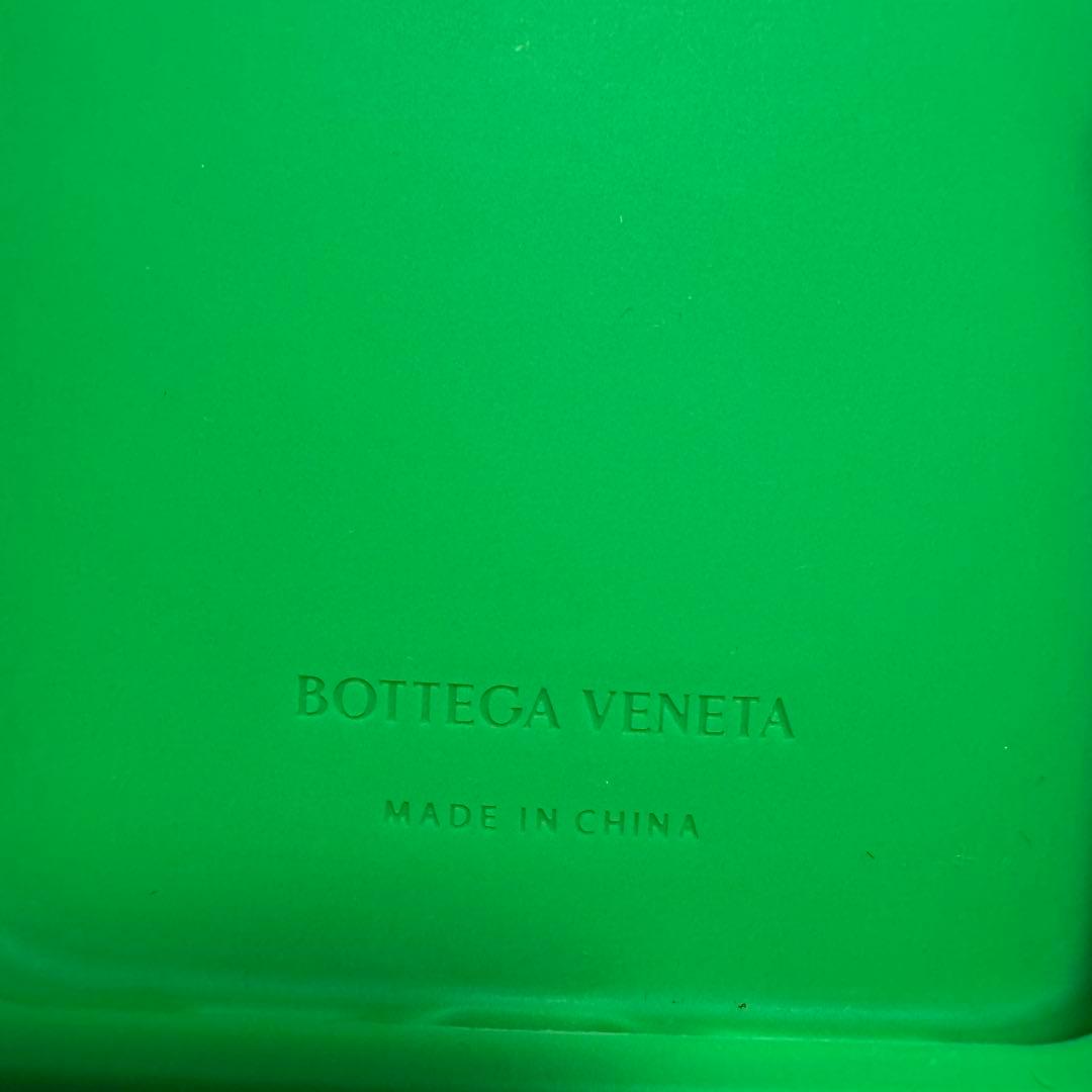 【新品】ボッテガヴェネタ　iPhone 16Pro Max ラバー スマホケース