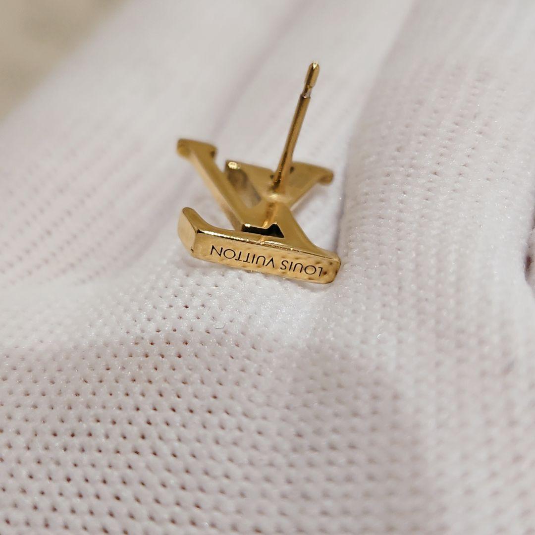 美品 ルイヴィトン ピアス LVロゴ ゴールド M00610 金