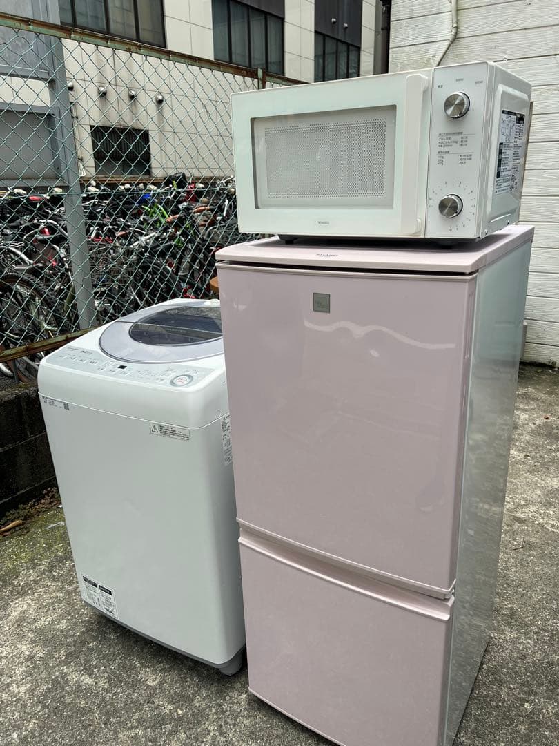 ⭐︎左右付け扉冷蔵庫／8㌔洗濯機/レンジ/1〜2人暮らし最適！/美品3点セット