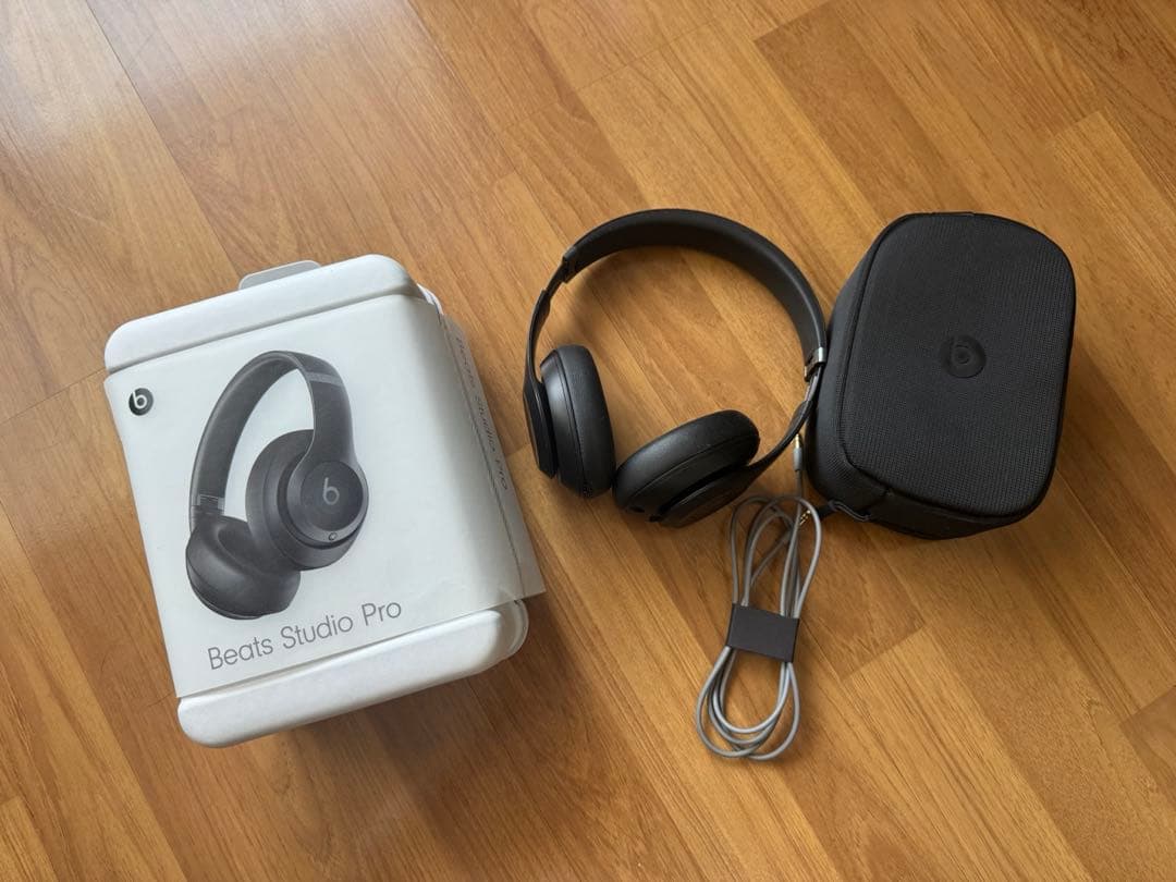 Beats Studio Pro ノイズキャンセリングヘッドフォン