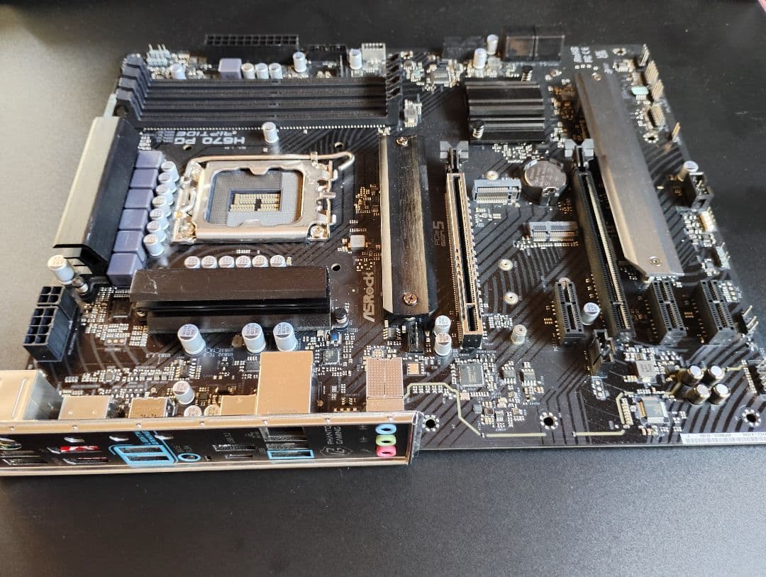 マザーボード ASRock H670 PG Riptide