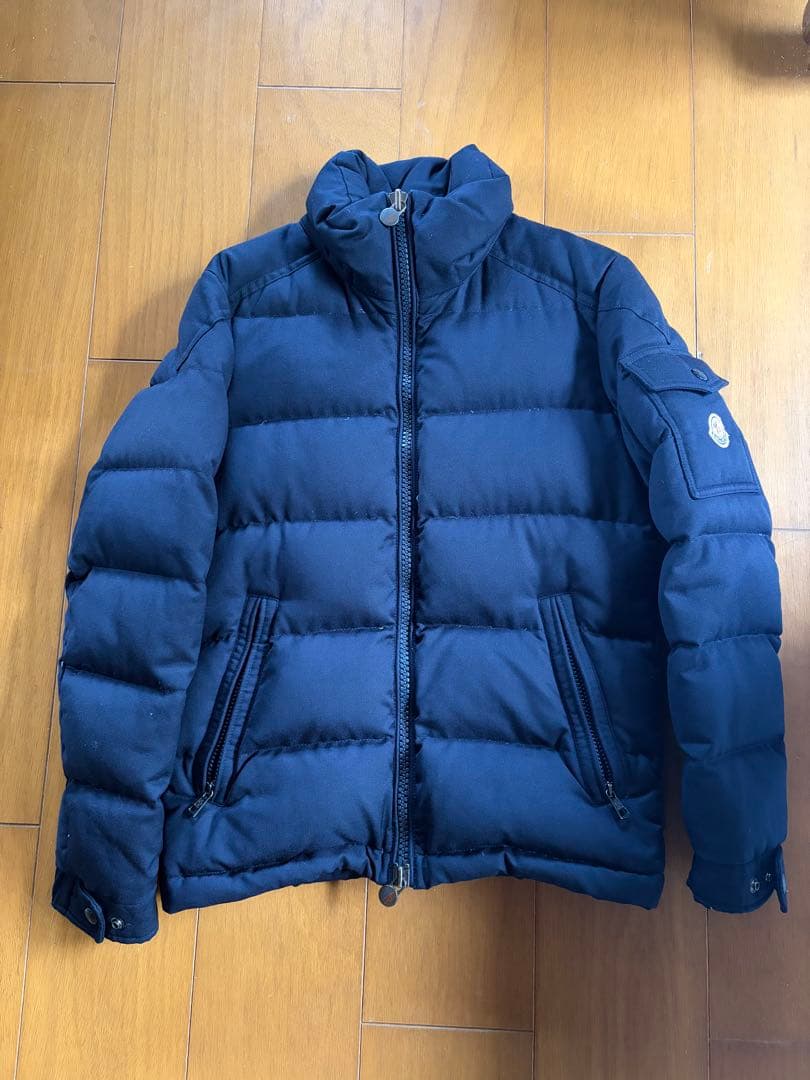 MONCLER ネイビーダウンジャケット