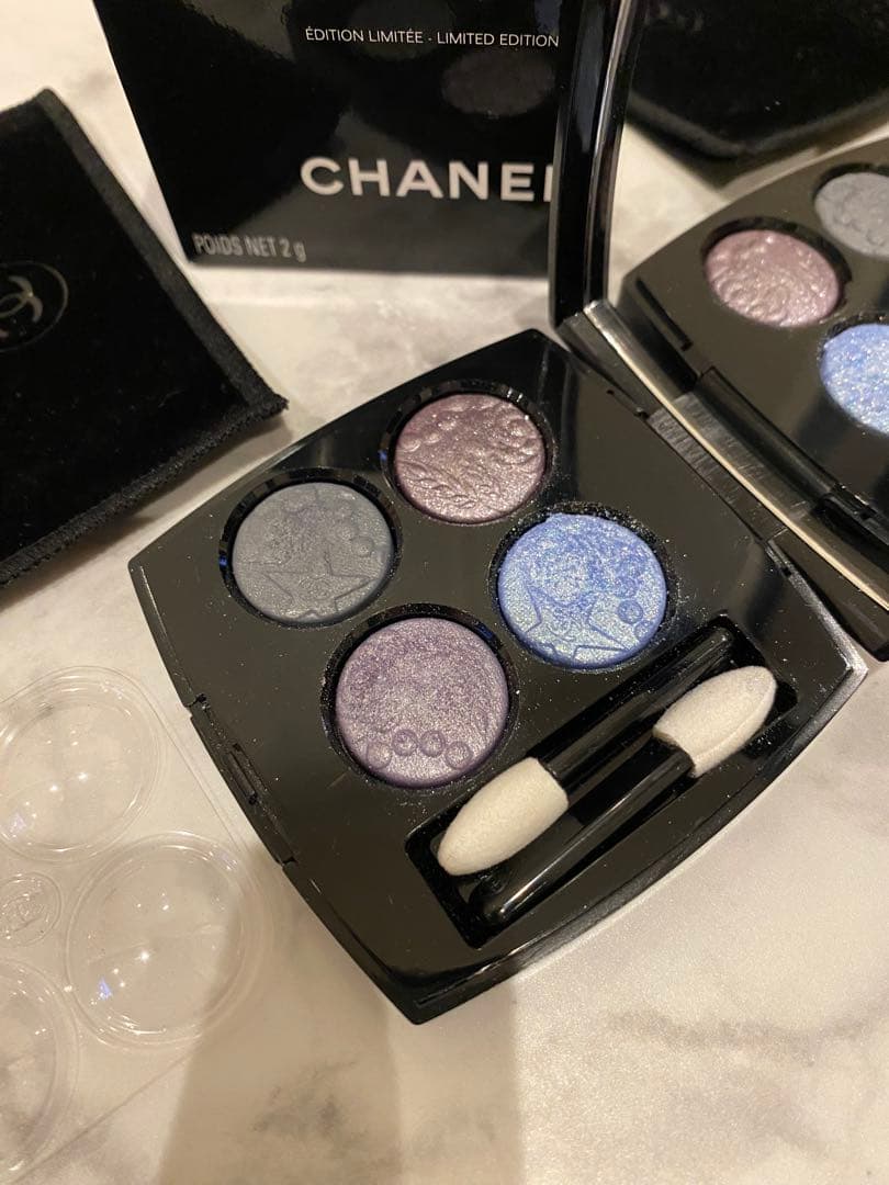 シャネル　アイシャドウ　ニュイ　アストラル　CHANEL 397