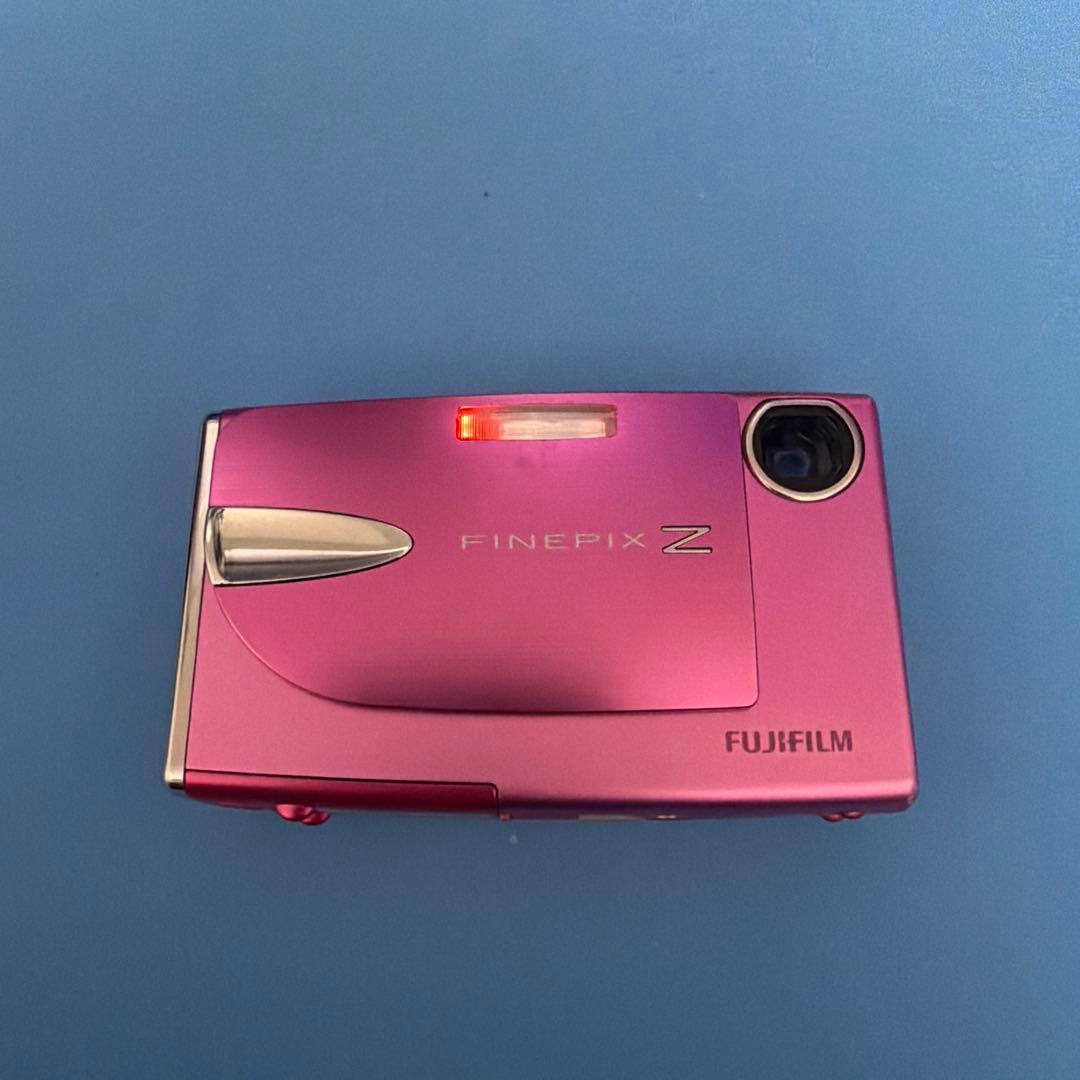 FUJIFILM FinePix Z20fd 富士フィルム　デジタルカメラ