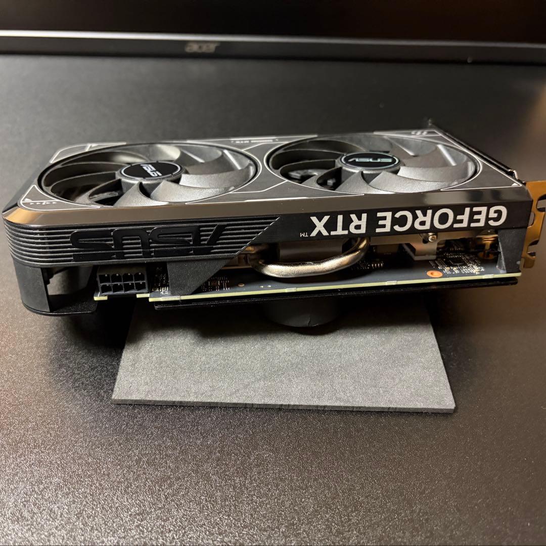 グラフィックボード・グラボ・ビデオカード ASUS RTX4060-8G-V2