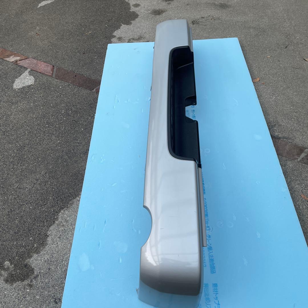 ハイエース　純正　リアバンパー　シルバー　標準