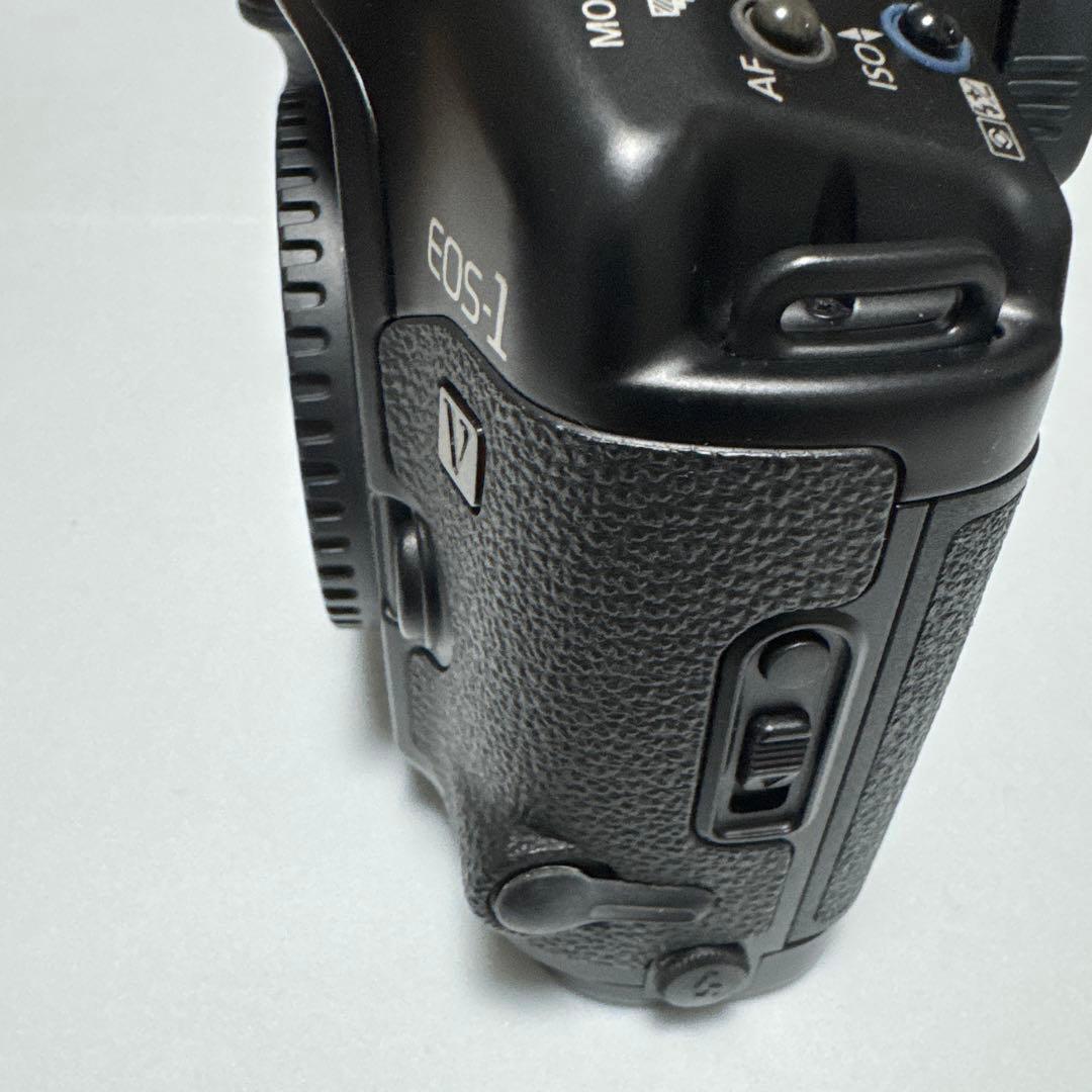 フィルムカメラ Canon EOS-1v