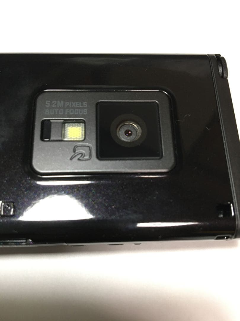 NTTドコモ N-905i 折りたたみ式 ブラック