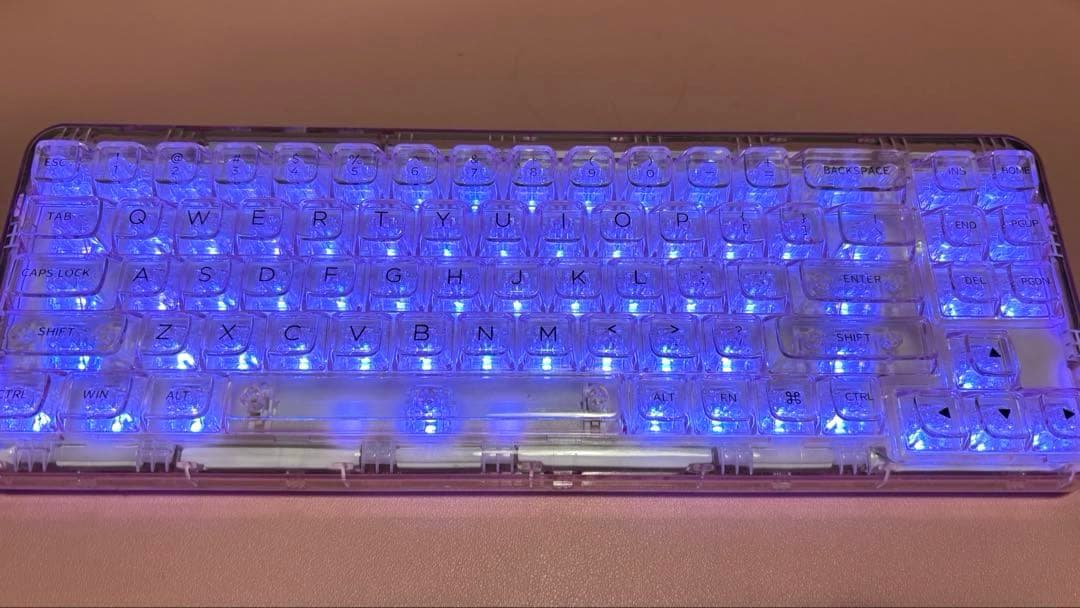 【美品】YUNZII X71 メカニカルゲーミングキーボード（ピンク）