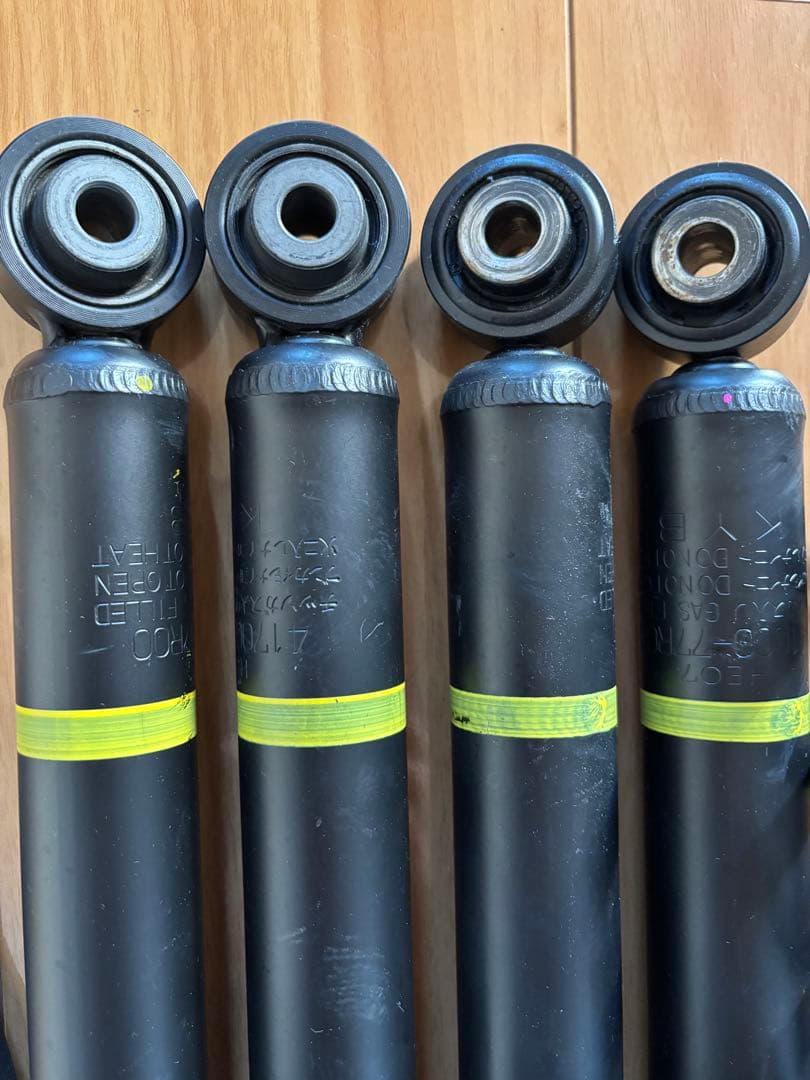 ジムニーjb64 純正サスペンションキット