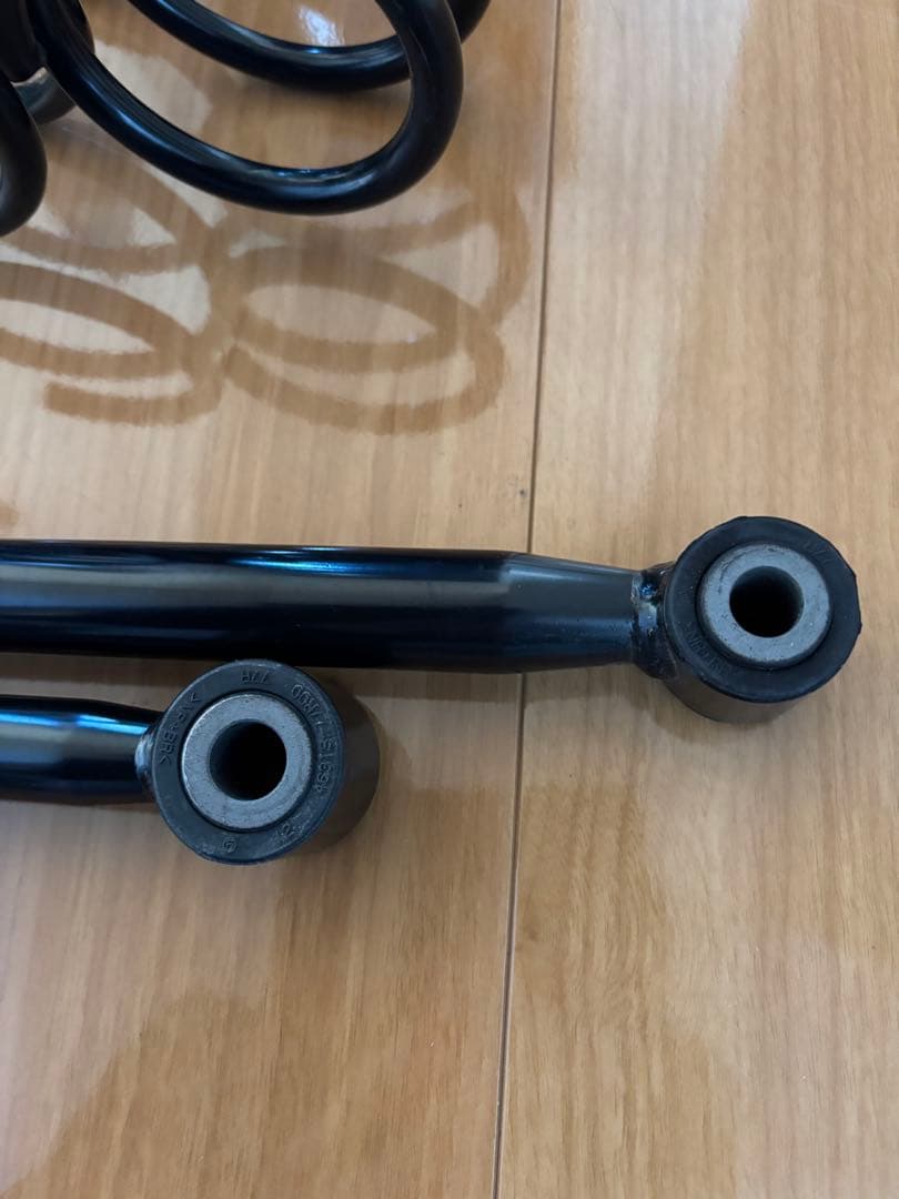 ジムニーjb64 純正サスペンションキット