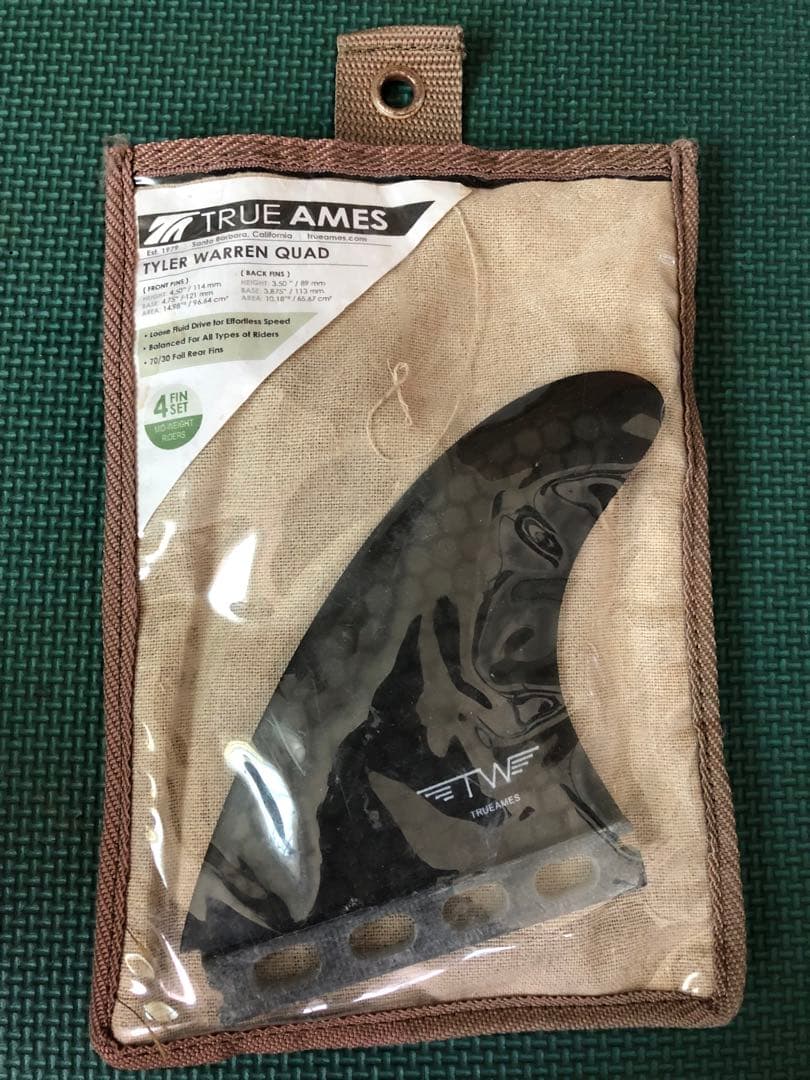 美品　TRUE AMES タイラーウォーレン　クアッドフィン