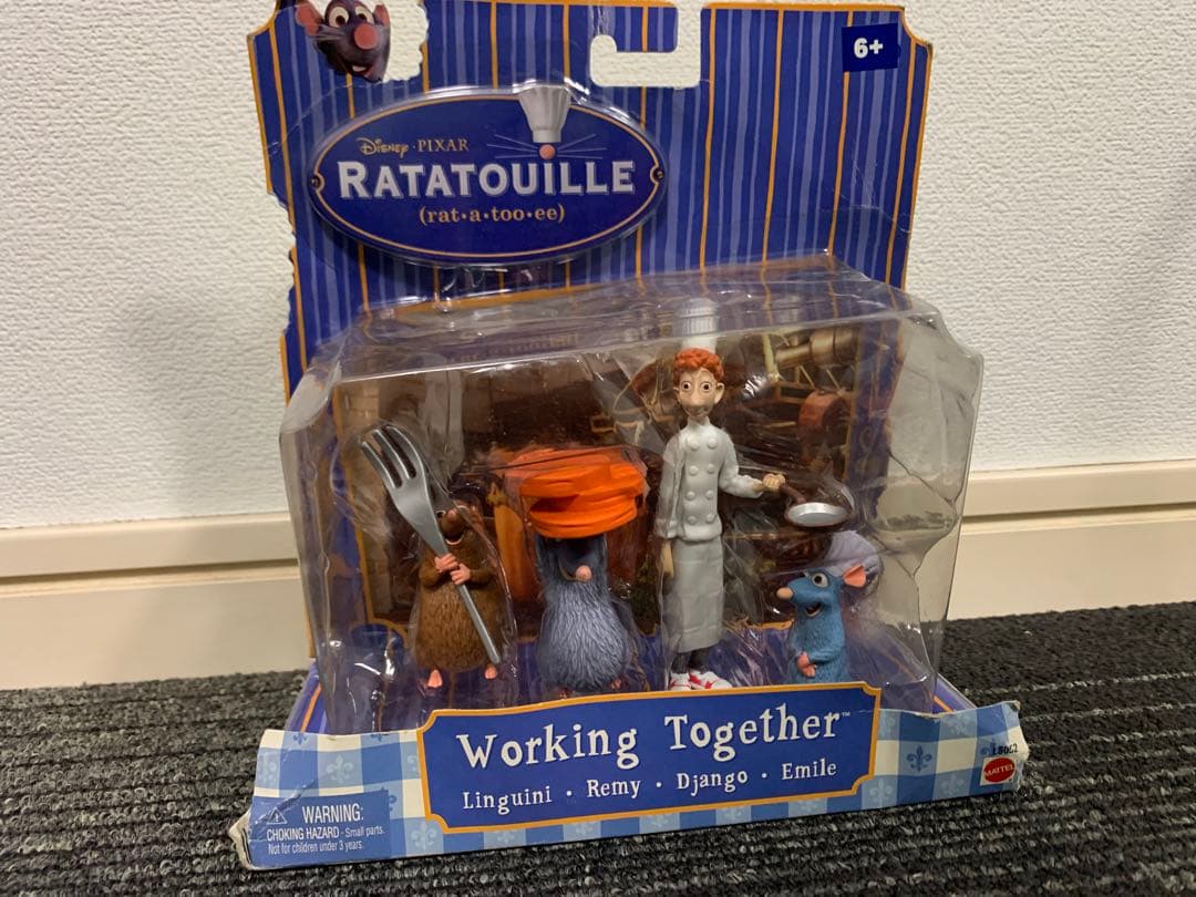 ディズニー ピクサー　レミーのおいしいレストラン　フィギュア 〈新品未開封〉C