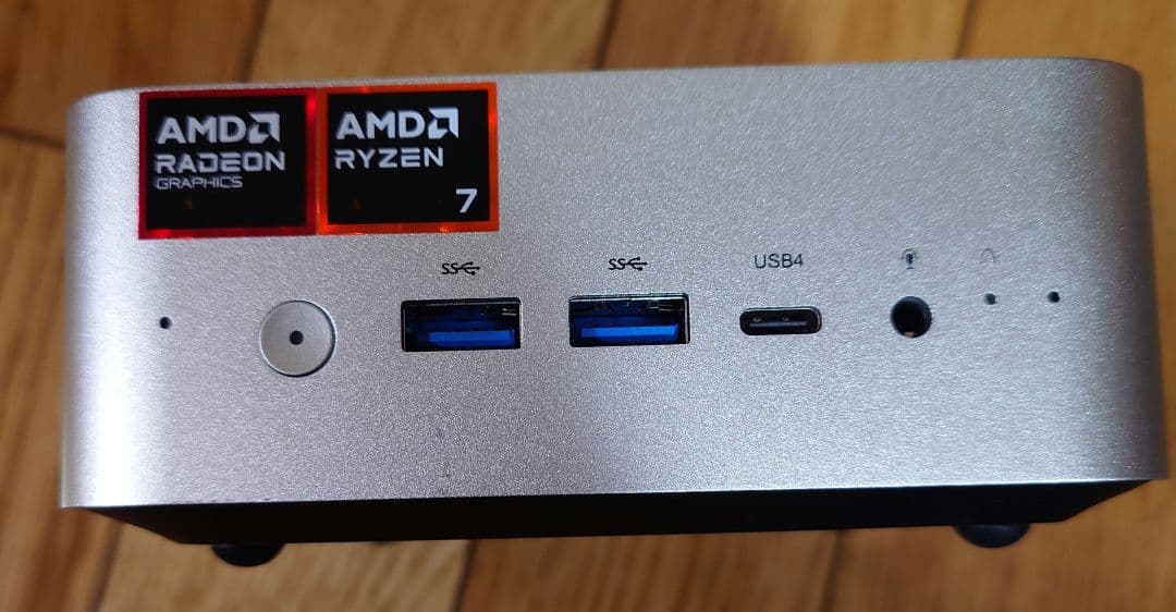 ミニPC minisforum x1-260 ryzen7 260