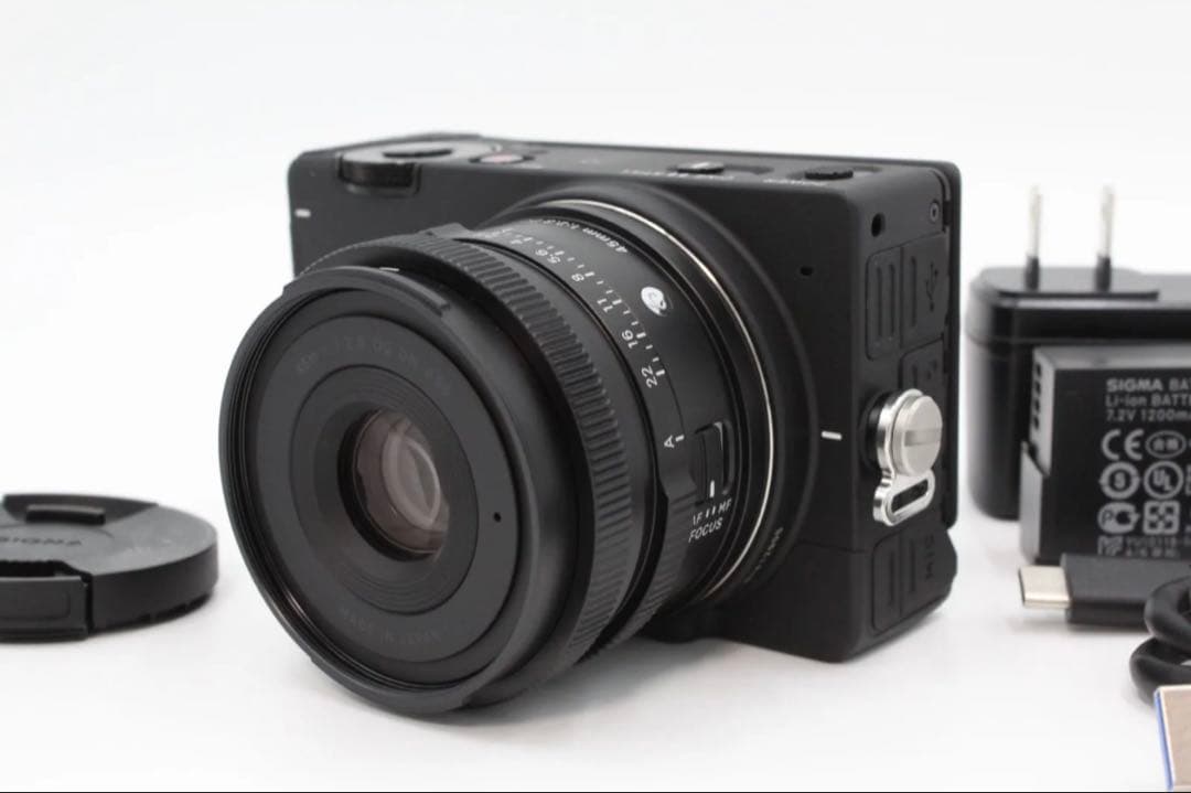 【極美品】SIGMA シグマ フルサイズミラーレス一眼カメラ fp & 45mm
