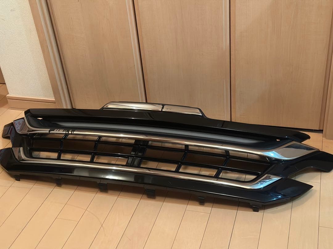 トヨタ 30ヴェルファイア前期 モデリスタ フロントグリル(LED有)