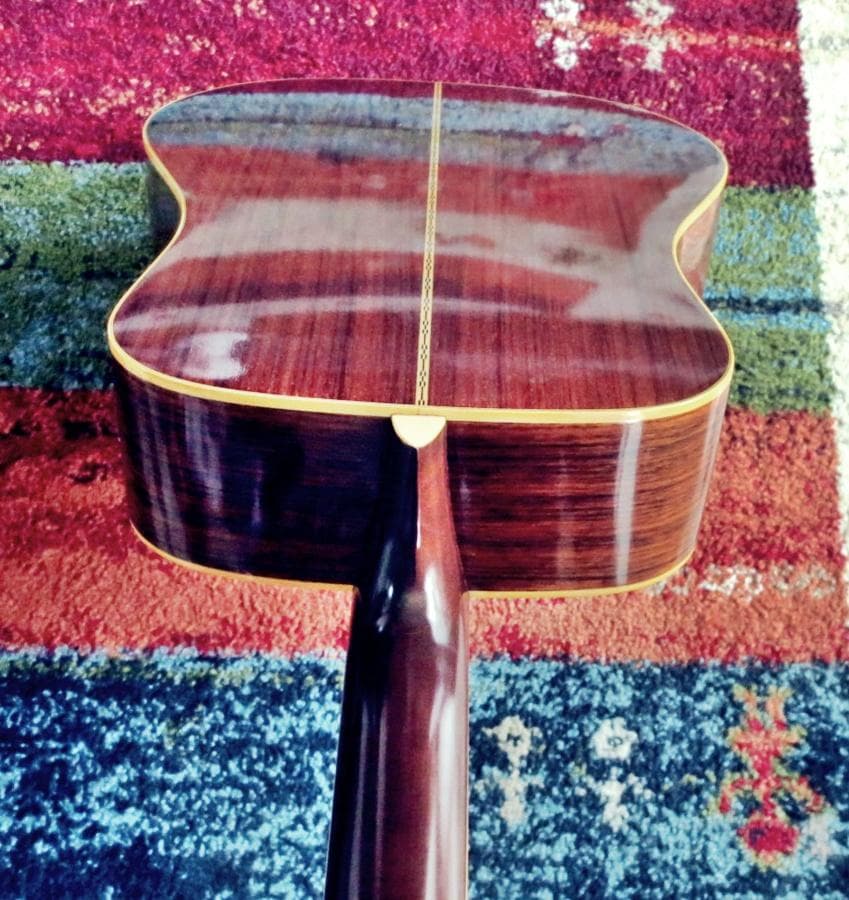 初心者でもとても弾き易い猫の目　Cat's Eyes CE-300