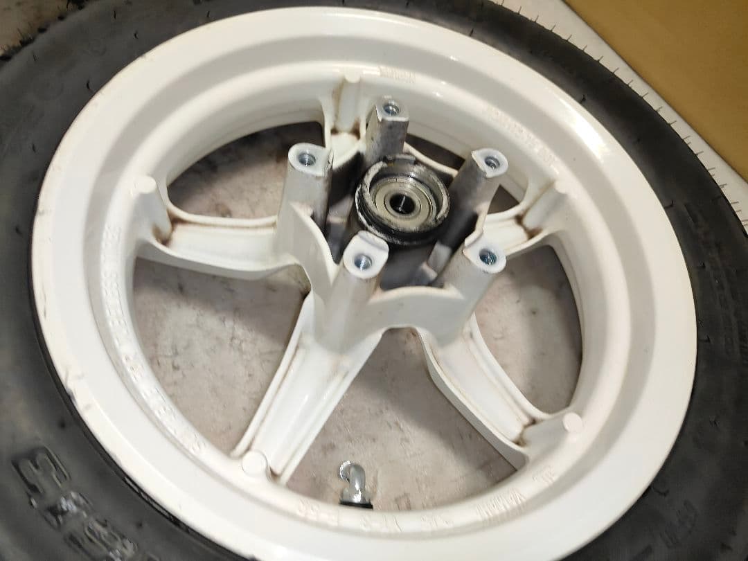 専用 4型5型 シグナスX 純正前後ホイール 希少なホワイトホイール のみ