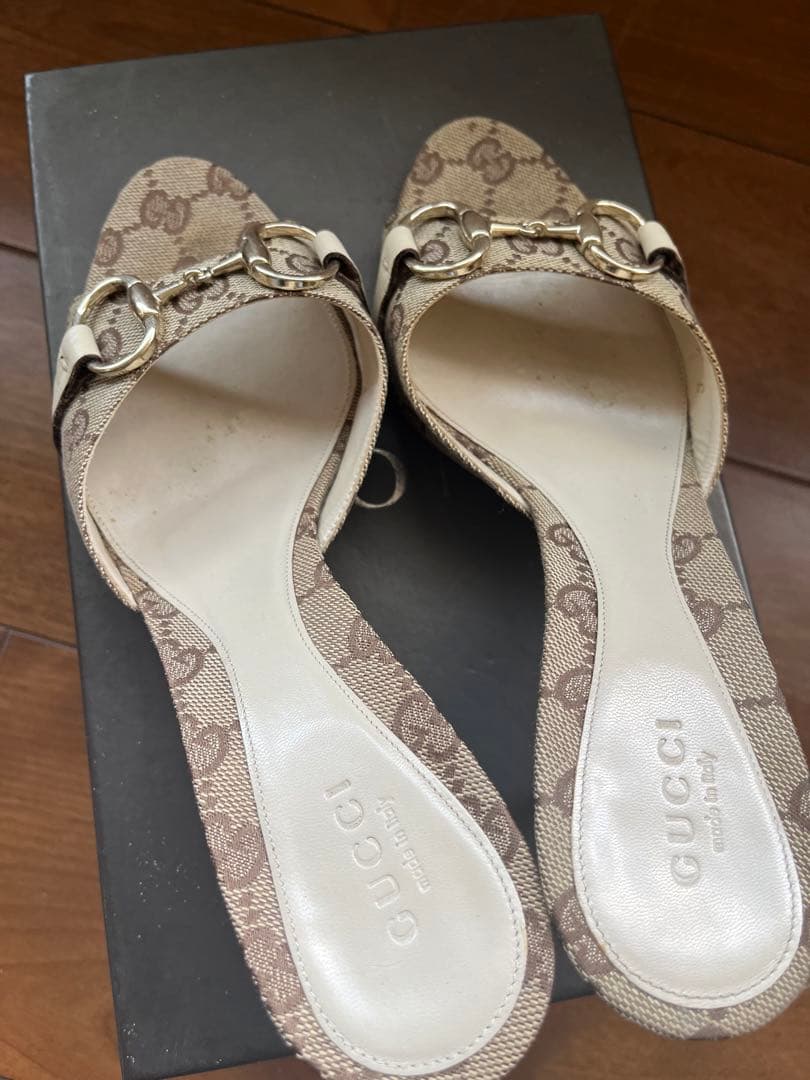 GUCCIサンダル23.5センチ