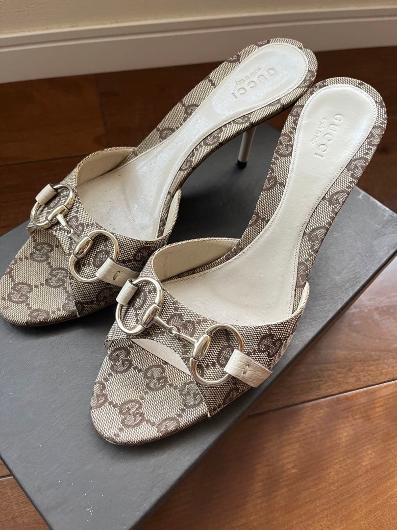 GUCCIサンダル23.5センチ