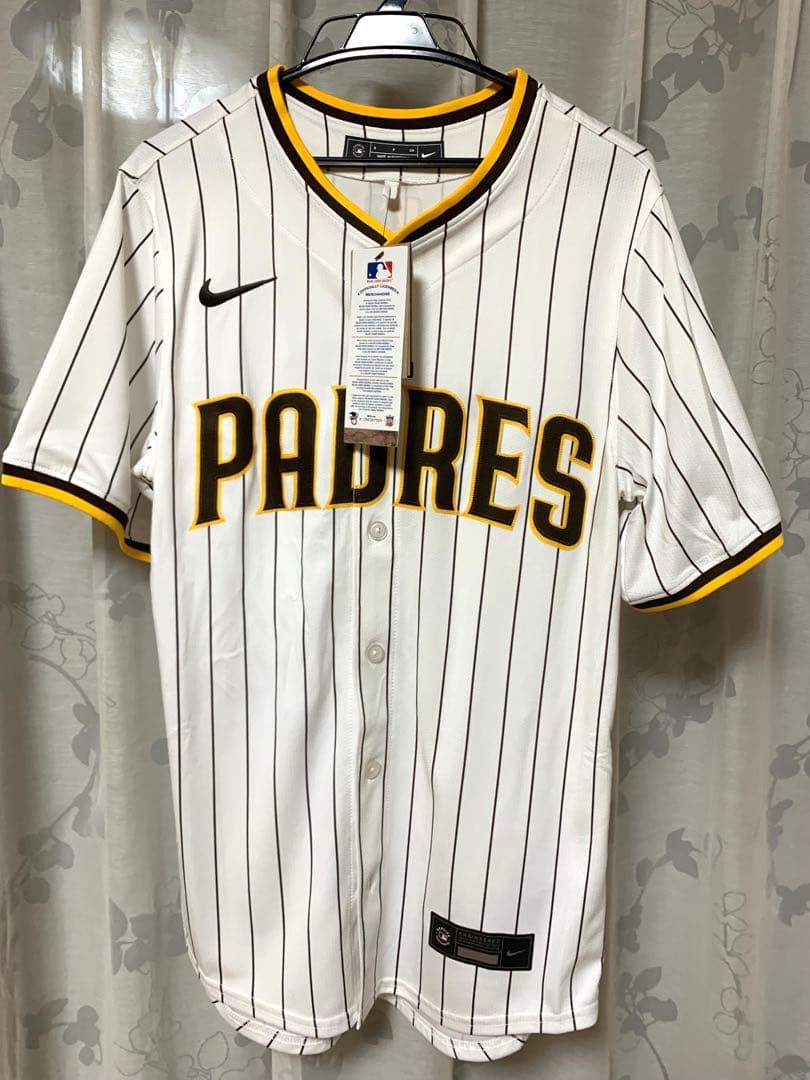 パドレス　ダルビッシュ有　ユニフォーム