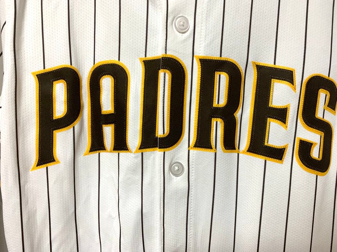 パドレス　ダルビッシュ有　ユニフォーム