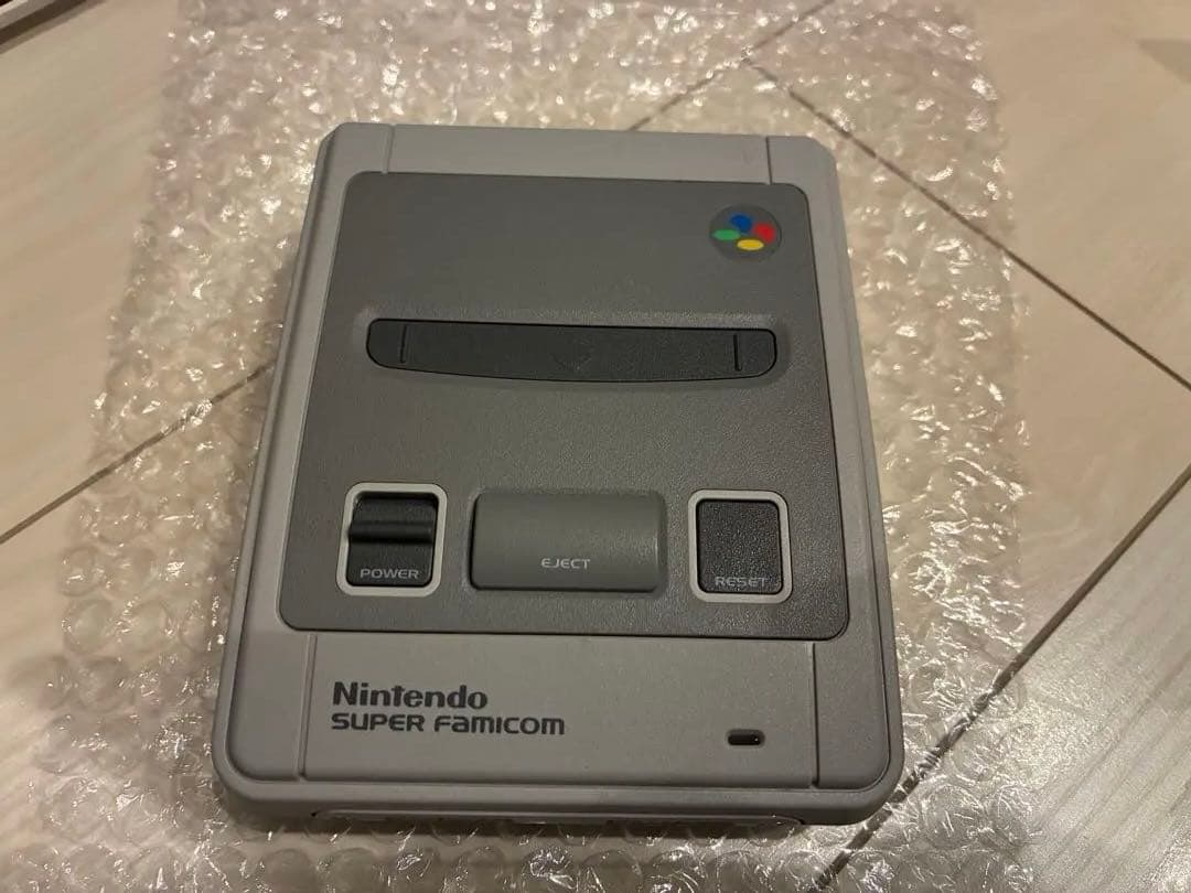 ニンテンドークラシックミニ スーパーファミコン　ケーブル・電源付き　すぐに遊べる