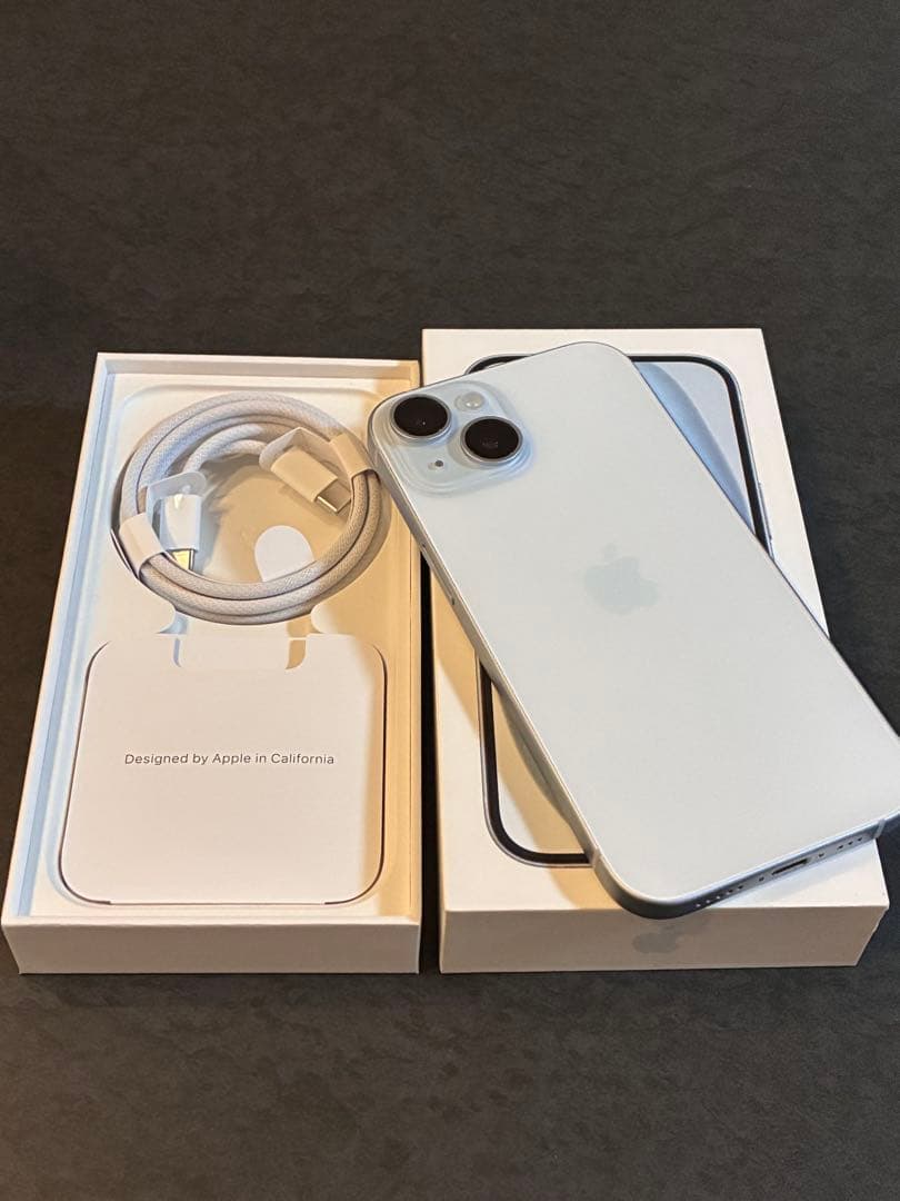 iPhone15本体/256GB/ブルー/バッテリー84%