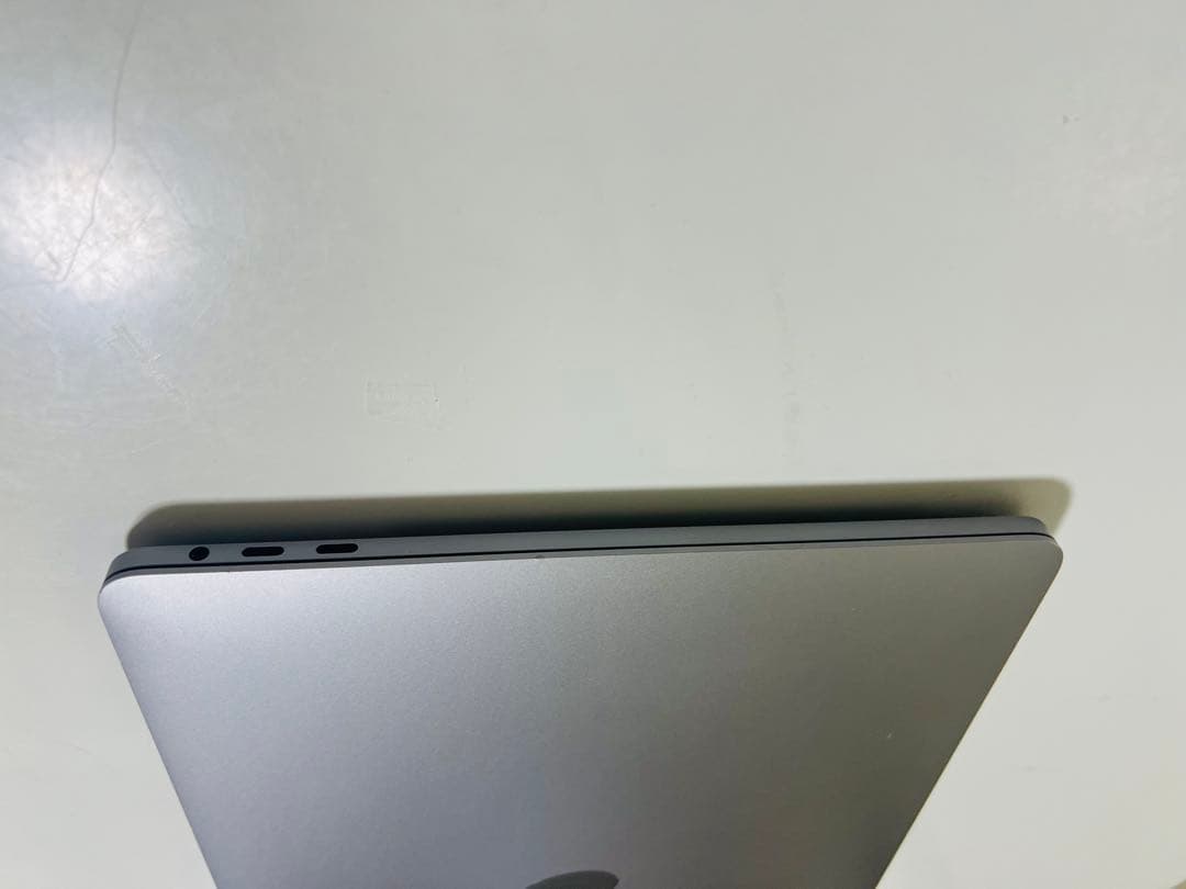 MacBook本体 Macbook Pro 2020 Core i7/16GB/1TB