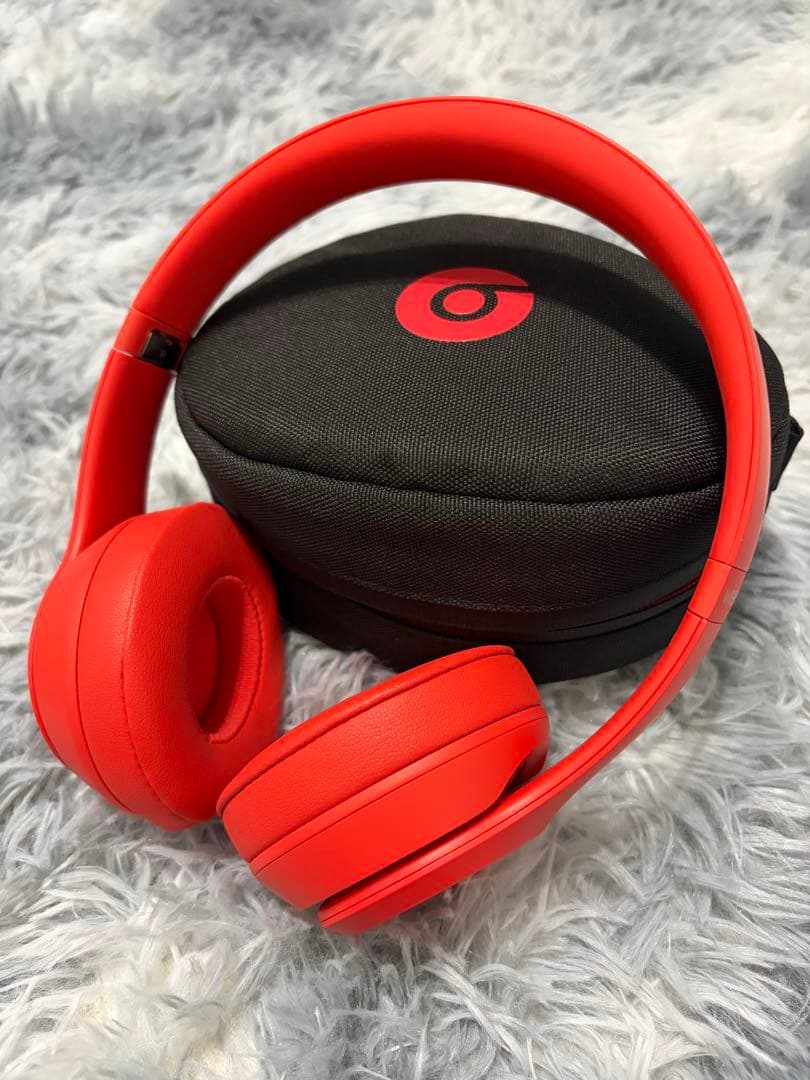 Beats Solo3 Wireless レッド