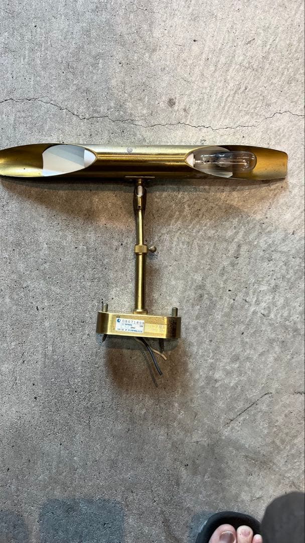 真鍮製ヴィンテージ　壁取り付けライト　洗面台などに