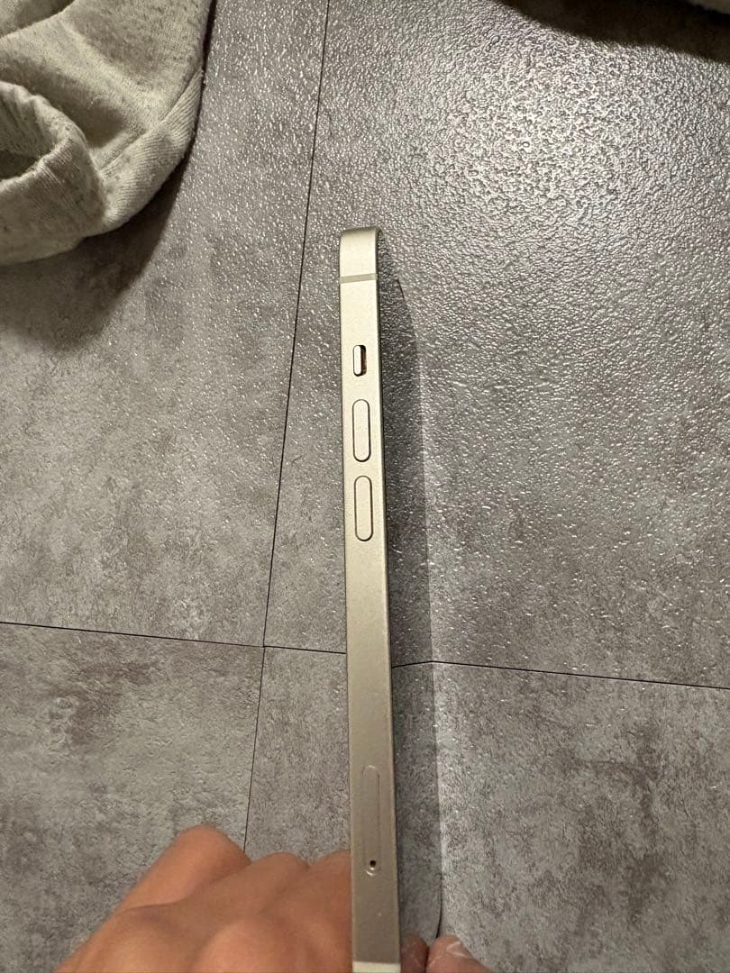 Apple iPhone 14 ホワイト 本体 128