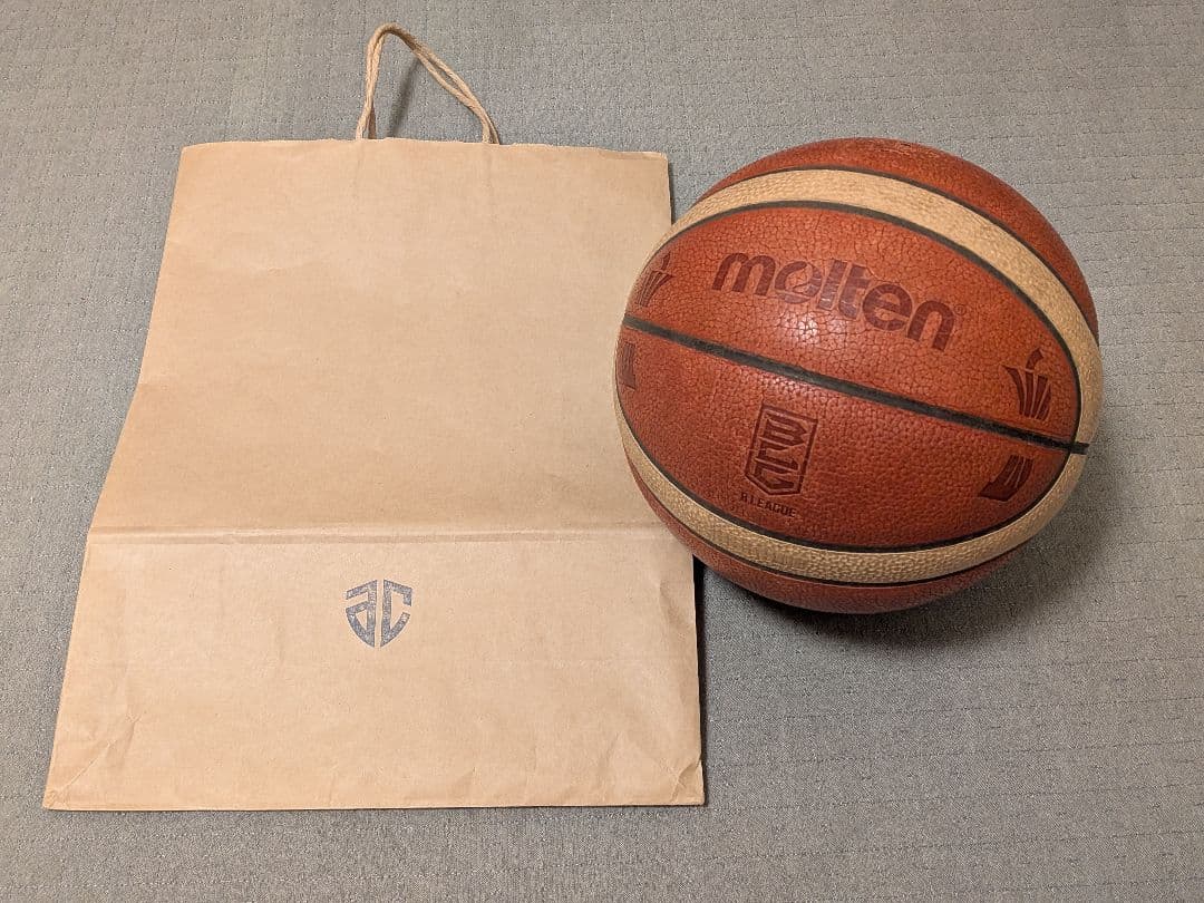 ゆ*ー様 アルティーリ千葉　練習用ボール　LUCKY DRAW