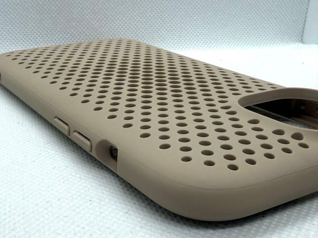 AndMesh アンドメッシュ iPhone14 ケース ベージュ