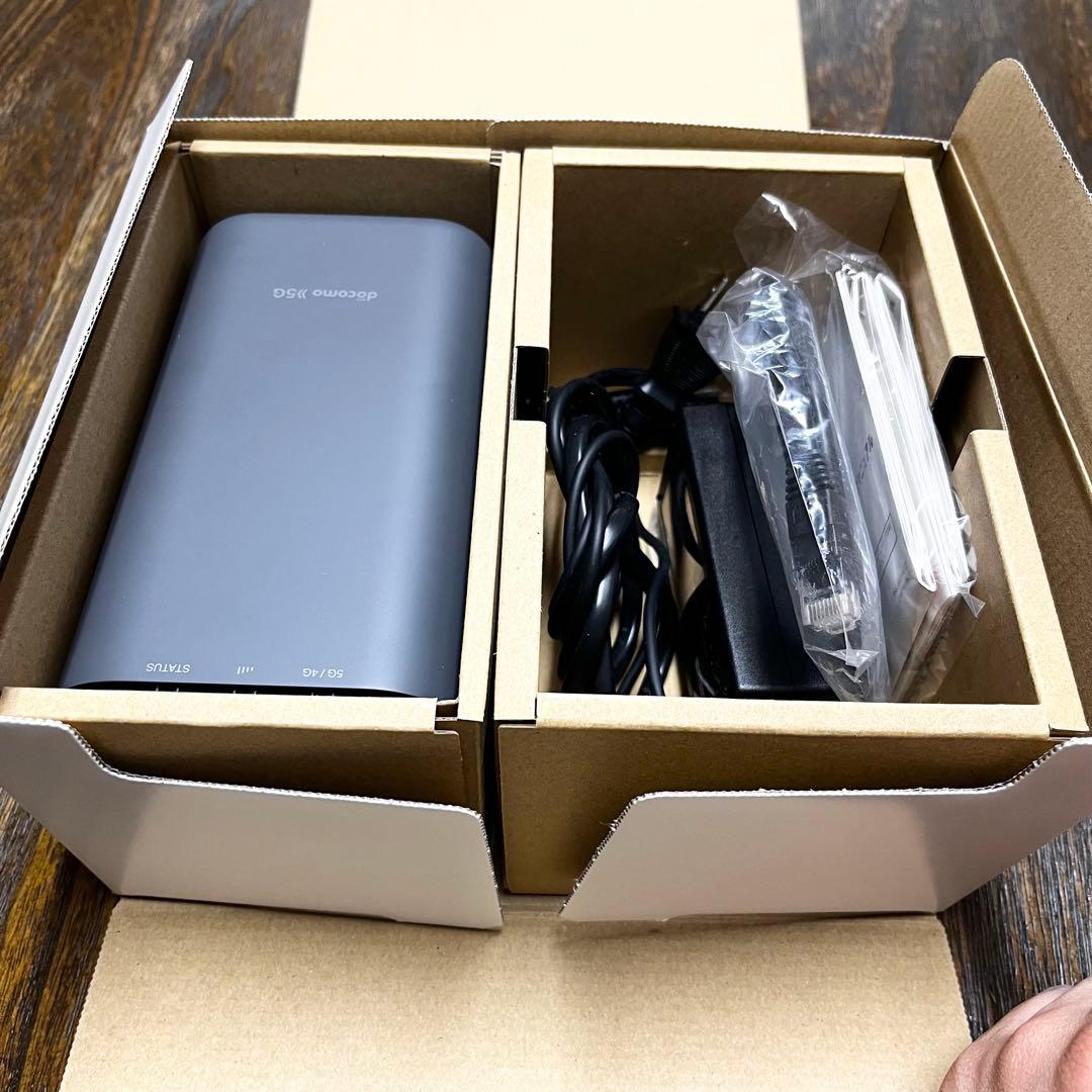 docomo  5G HR01 ほぼ未使用級 短期使用 動作確認済