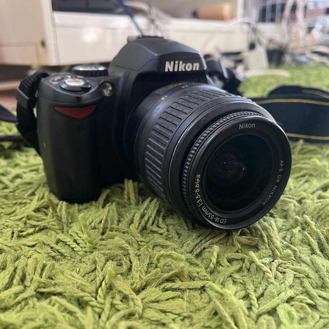 Nikon D40 デジタル一眼レフカメラ