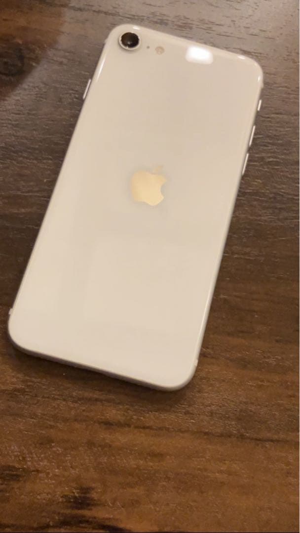 携帯電話本体 Apple iPhone SE