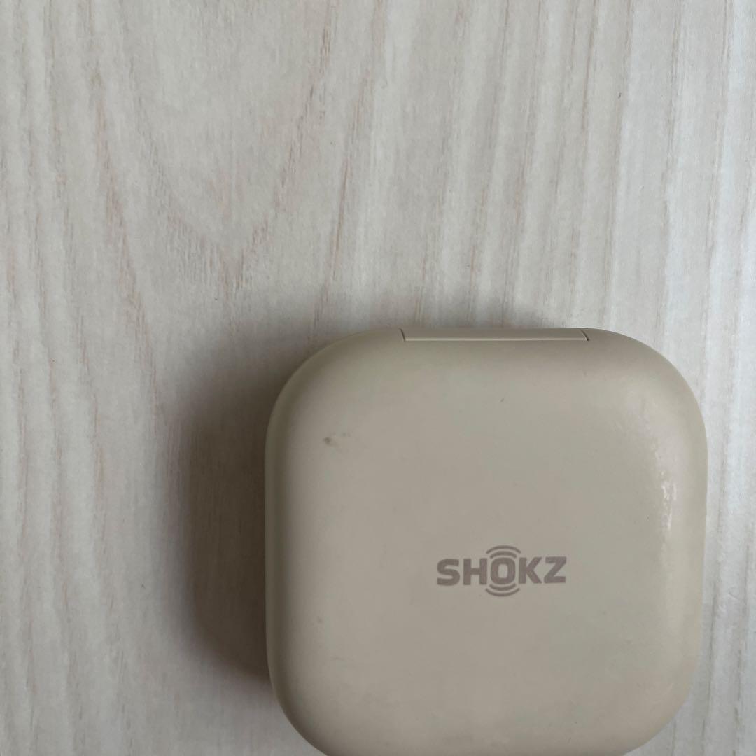 SHOKZ ワイヤレスイヤホン ホワイト 収納ケース付き