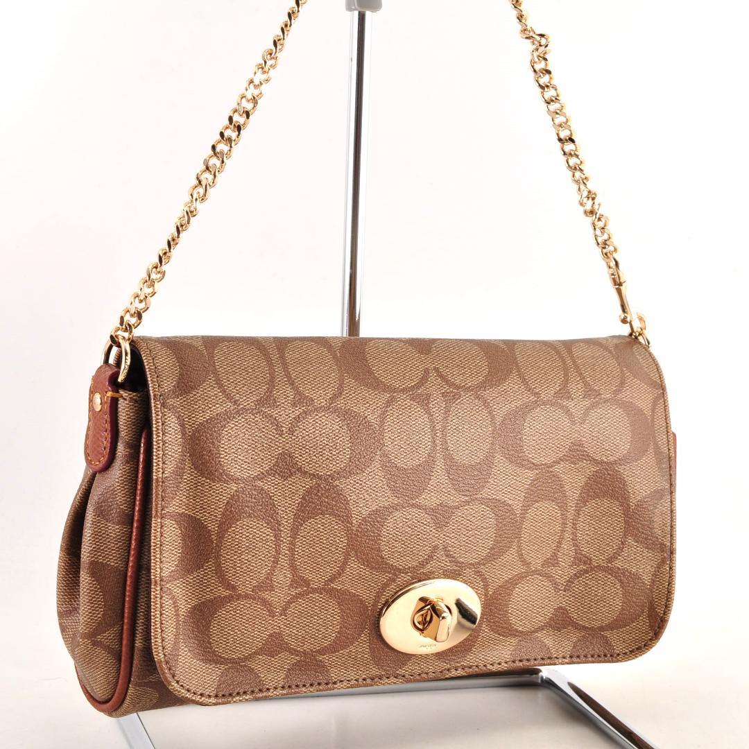 未使用 COACH コーチ シグネチャー ターンロック チェーンバッグ