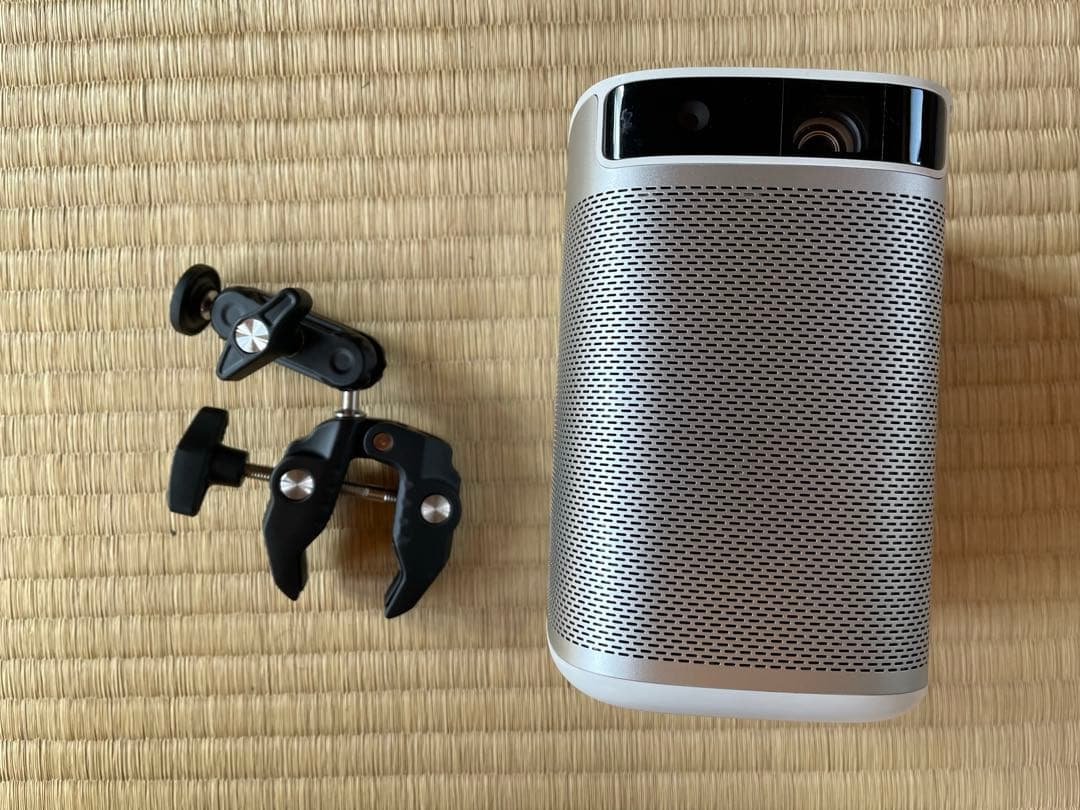 XGIMI MOGO プロジェクター 本体とクリップマウント