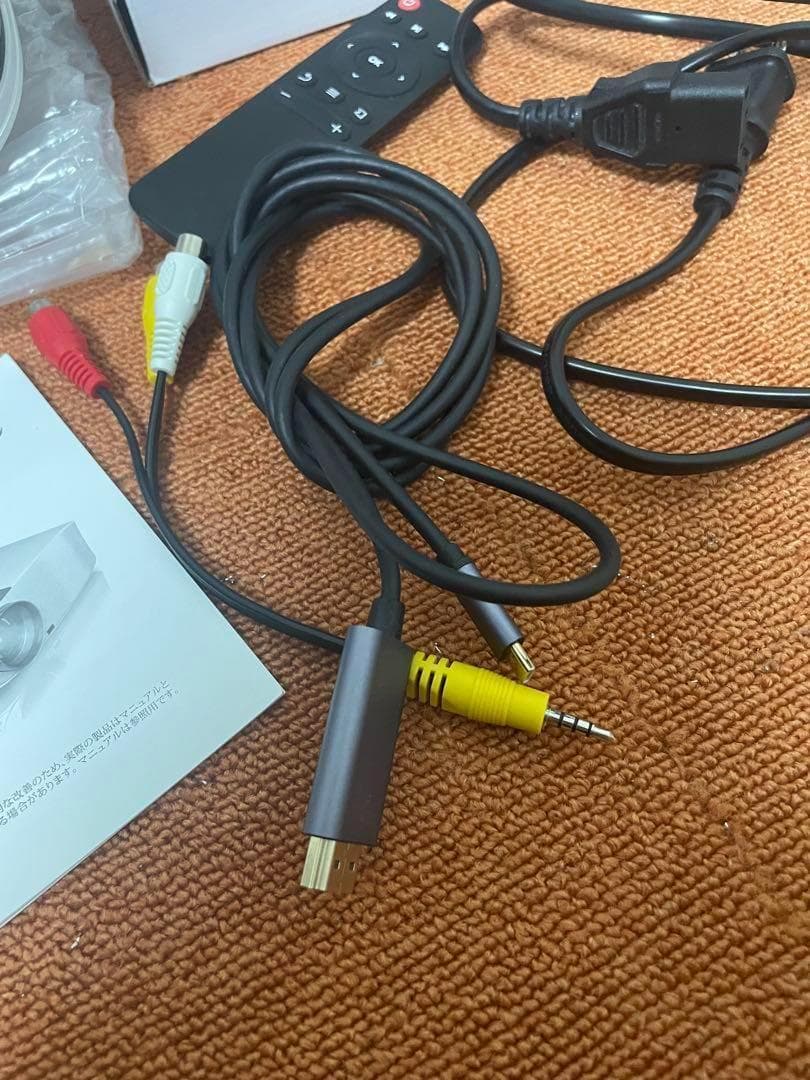 美品 LEDプロジェクター