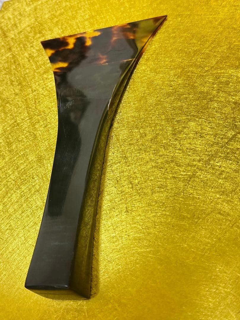 ⟡.·りんりん⟡.·●三味線撥●黒水牛 鼈甲 美品