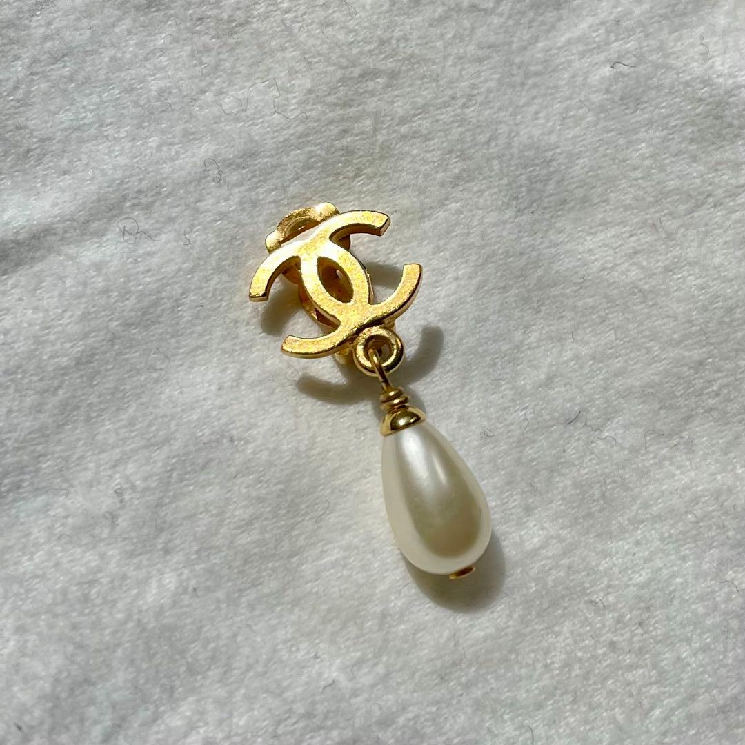CHANEL ゴールドパールイヤリング【ヴィンテージ品】(片耳用)