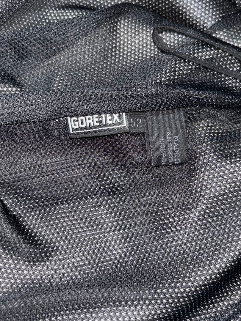 PRADA SPORTS ゴアテックス スラックス