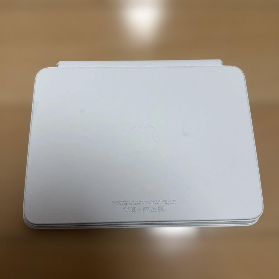 IPad キーボード付きケース　マグネット式