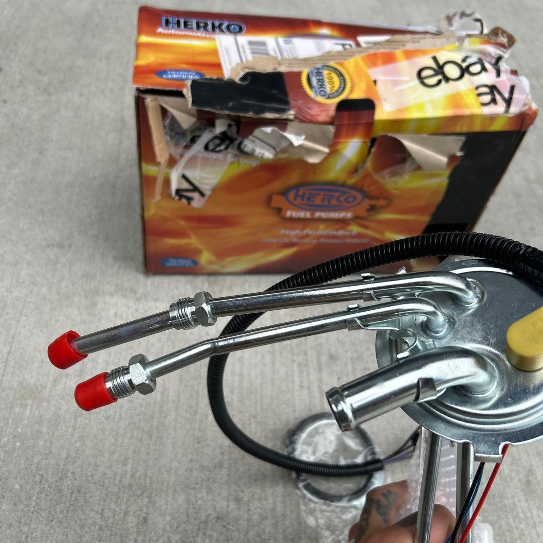 シボレー　燃料ポンプ　タホ　サバーバン　ck1500 TBI